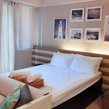 Palm Tree Condos Across Naia3 By Beth Manila Kültér fotó