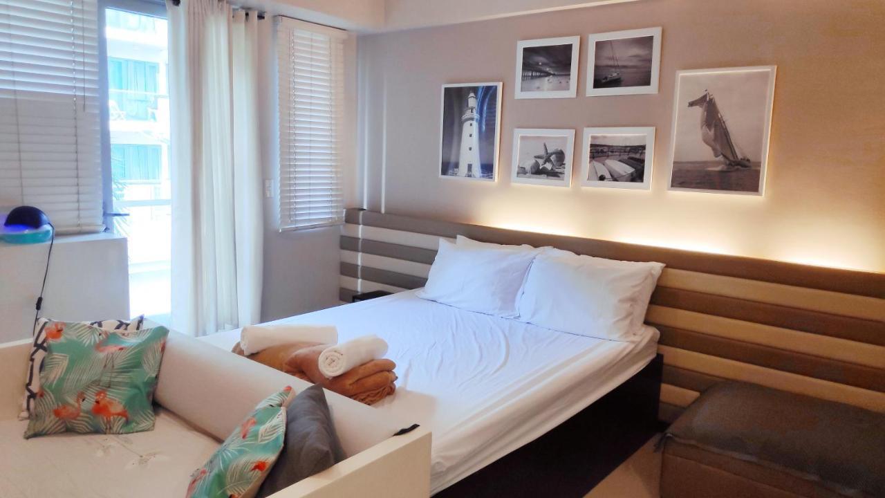 Palm Tree Condos Across Naia3 By Beth Manila Kültér fotó